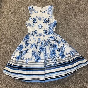 short dress - blue floral pattern